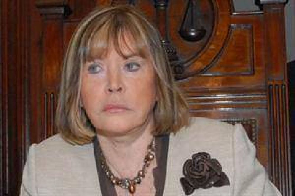 Efedrina: acusan a ex funcionarios de direccionar causas