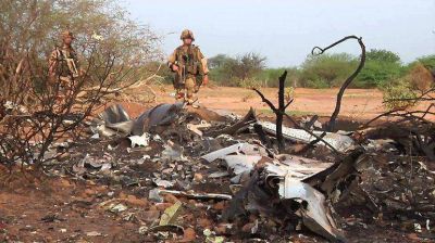 Localizaron la segunda caja negra del avi�n de Air Alg�rie