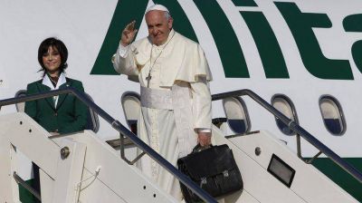 El Papa viaja al sur de Italia y ser� recibido por 200 mil fieles