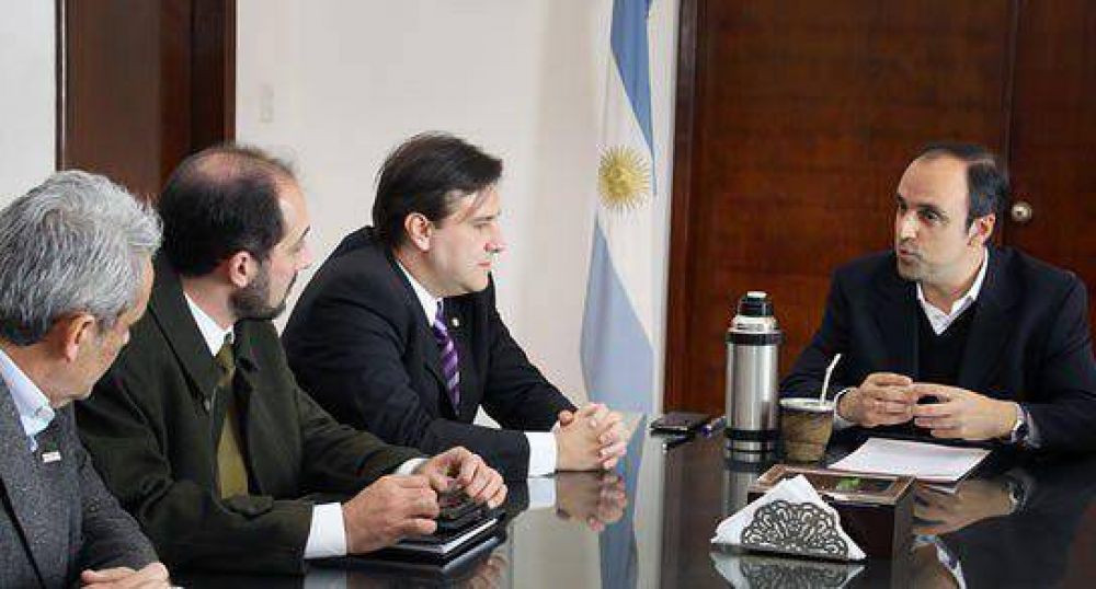 C�rdoba ratific� su inter�s en operar desde el Puerto