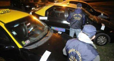 Encontraron droga en el interior de tres taxis