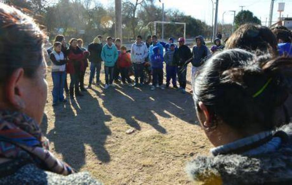 Un adolescente muri� por una bala policial