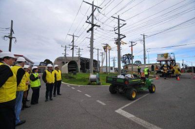 Poggi se reuni� con la junta consultiva industrial de un TAFE