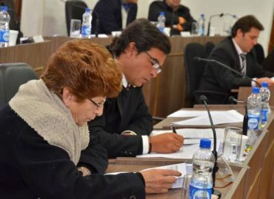 Ponce se qued� sin escuderos en el Concejo