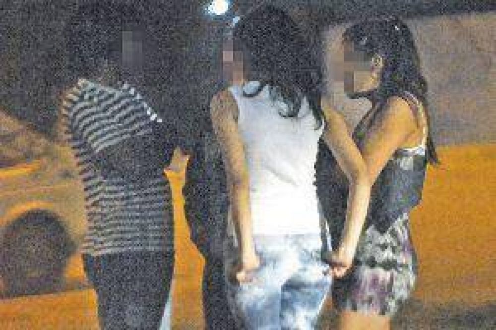 Denuncian que menores santiague�os tienen sexo casual en fiestas privadas no autorizadas