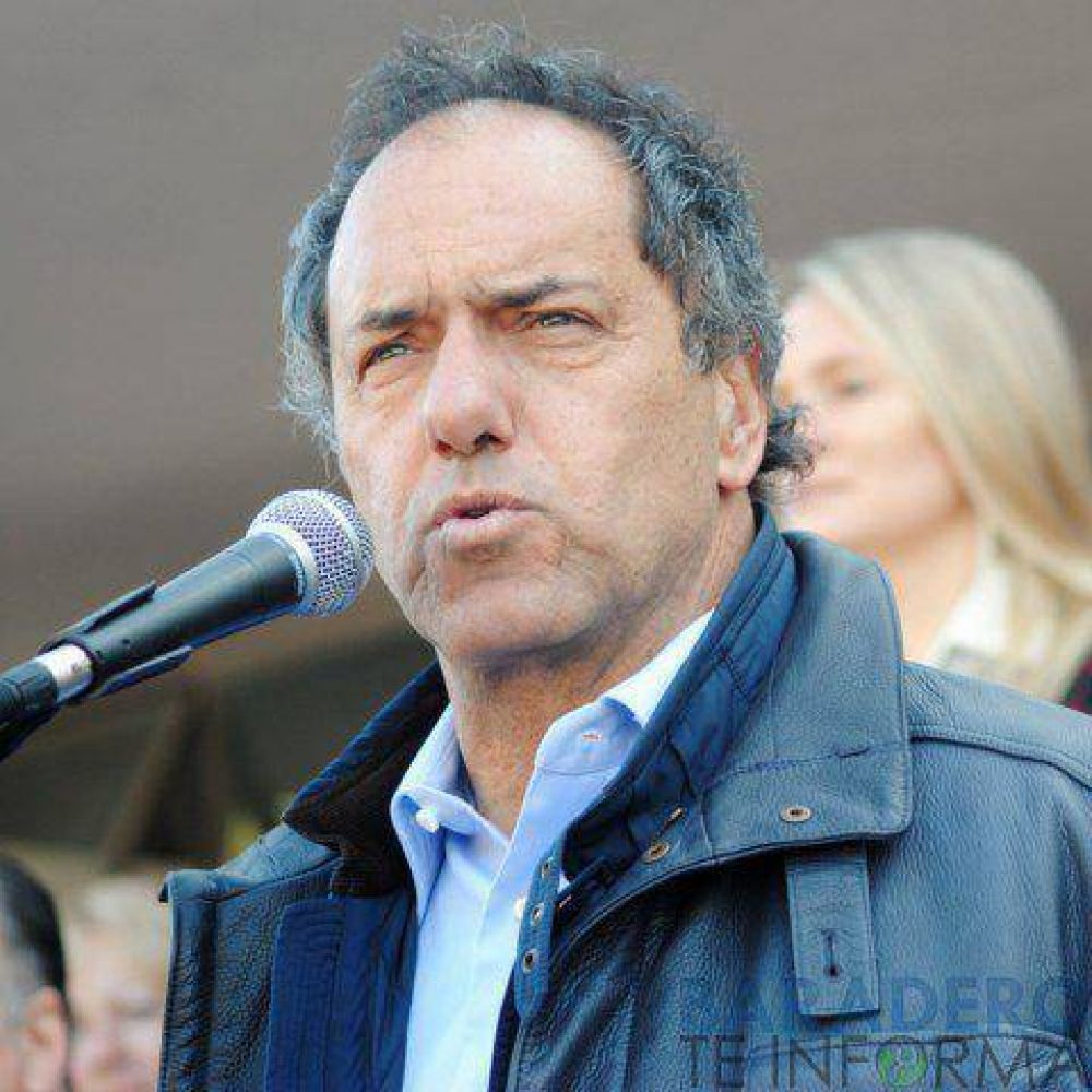 Scioli estuvo presente en la celebraci�n del 399� Aniversario de Baradero