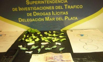 Detienen a travestis peruanas que vend�an coca�na en la 