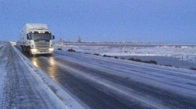 La ruta 3 est� transitable pero anoche se cerr� el camino entre Sarmiento y Costa