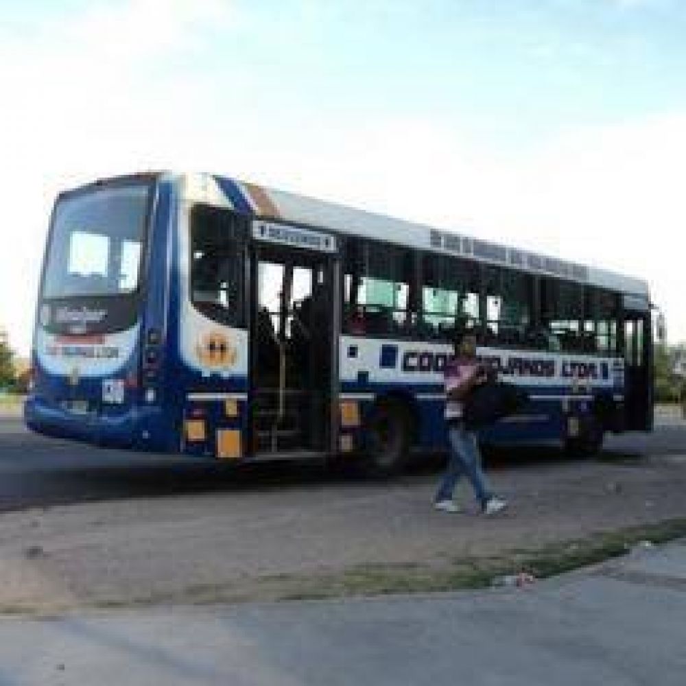 Se mantiene el paro de colectivos en Riojanos Limitada