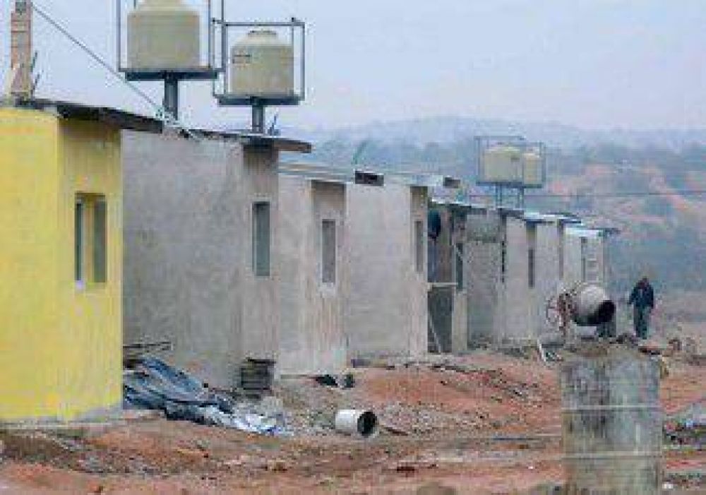 Provincia aportar� a la ciudad 484 casas en 3 meses 