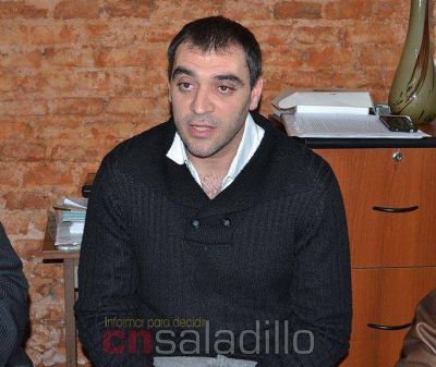 �Esto lo hacen para embarrar la cancha y no se pueda investigar�, sostuvo Rachit