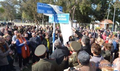 Impusieron el nombre de Obispo Devoto a una avenida y recordaron a goyanos desaparecidos