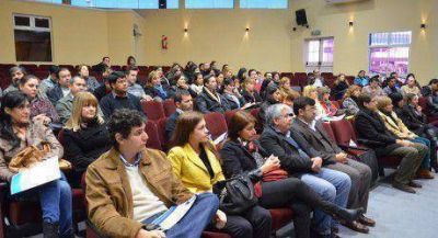 Exitoso curso sobre fisura labio-alveolo-palatina