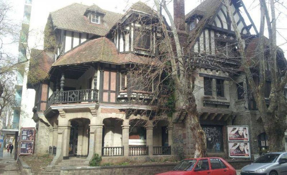 Quieren anexar un edificio al chalet de Alula Baldassarini