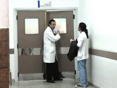 Un hombre en terapia intensiva tras recibir una golpiza