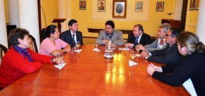El gobernador Closs y el ministro Franco recibieron a la familia de Guirula