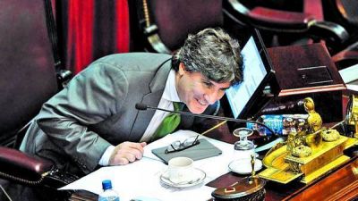 En el Gobierno no hablan del vice y explican el faltazo por los buitres