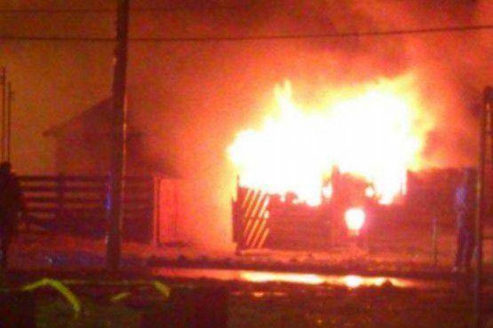 Incendio consumi� la totalidad de una vivienda
