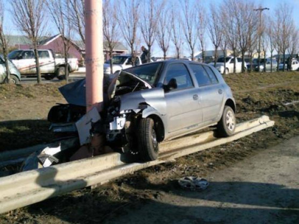 Violento accidente en la autov�a 17 de octubre