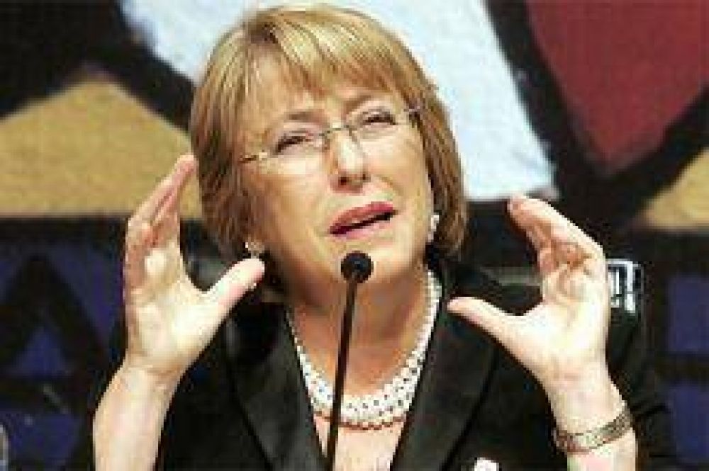 Bachelet desisti� de viajar a la cumbre del Mercosur en Caracas