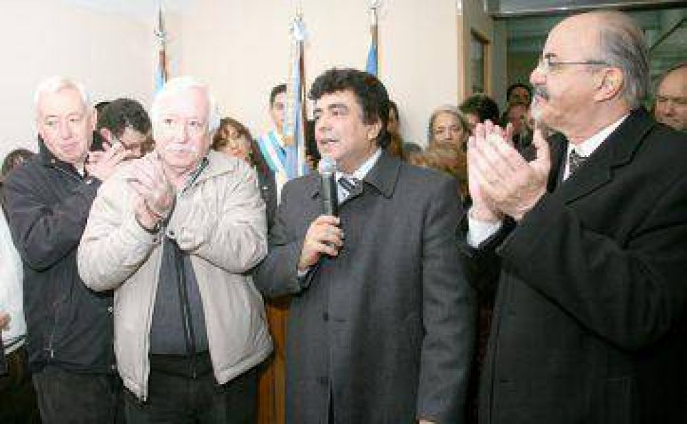 Espinoza pierde importante alfil en el PJ