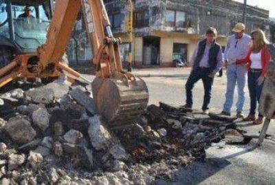 Recuperan calzada deteriorada en 25 de Mayo y calle 4