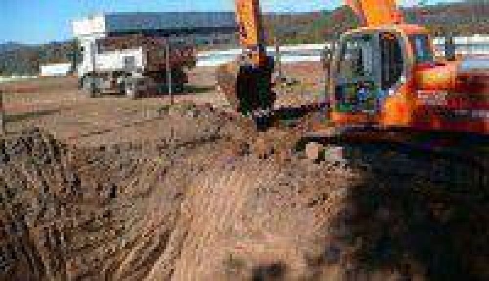  Comenzaron las obras para duplicar la provisi�n de agua a la capital juje�a