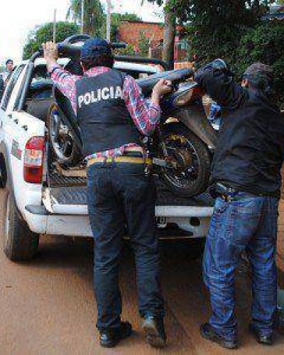 Atrapan a tres personas sospechadas de ser motochorros