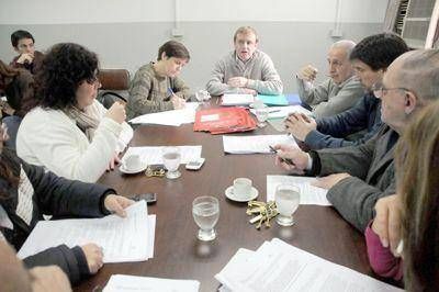 Sum� un aval y sigue en debate el proyecto para destinar fondos de OSSE a escuelas provinciales