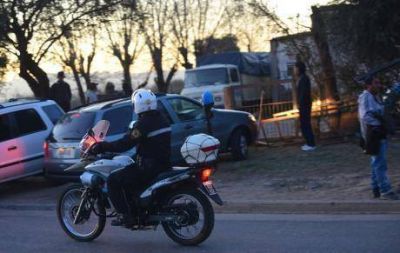 Resisten el desalojo unas 15 familias en Parque Industrial