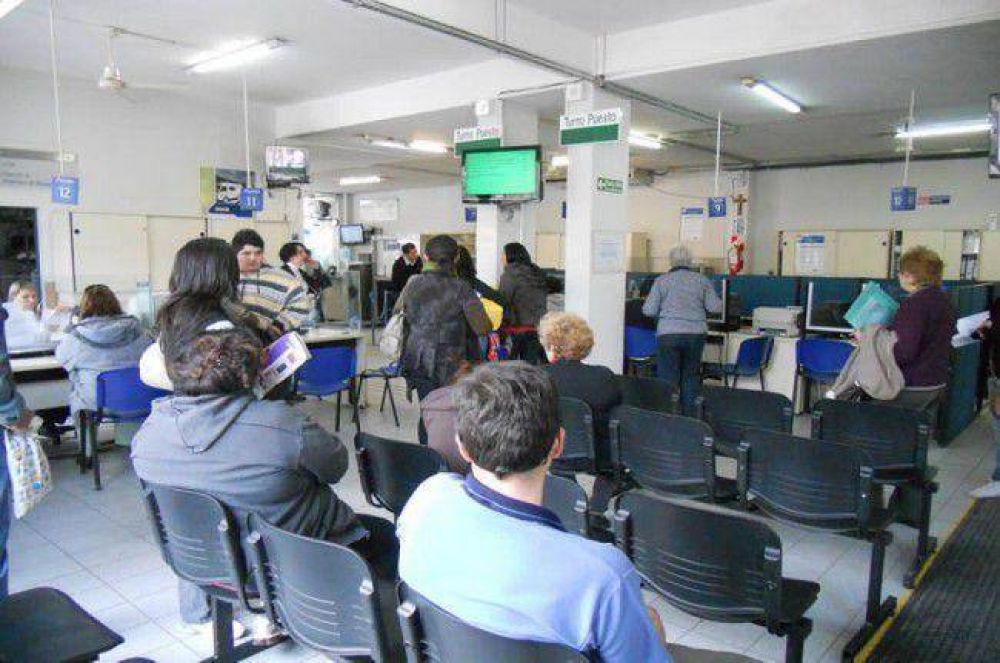 El Gerente de la UDAI del ANSES Santiago fue insultado por la gente
