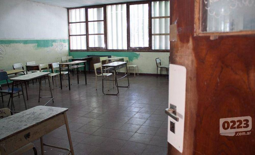 Primer paso para que Osse destine $25 millones para arreglar escuelas