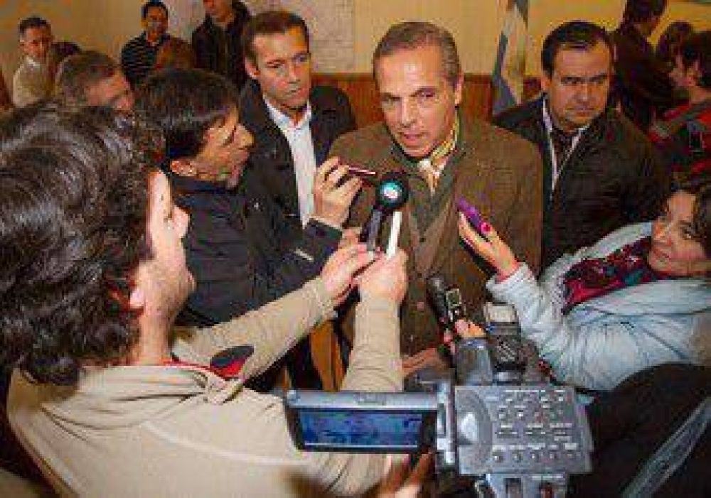 Sapag desminti� una f�rmula con Scioli para 2015 