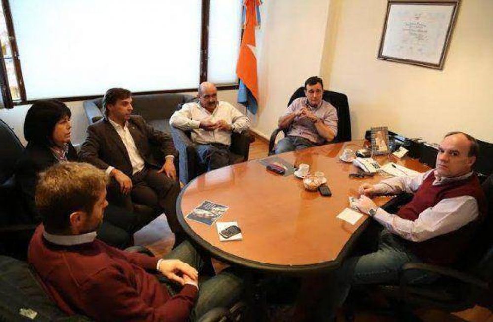 Sciurano, junto a legisladores de la UCR, se reunieron con Araque y Marinello