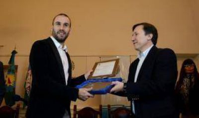 Rodrigo Palacio fue distinguido por la Municipalidad de Bah�a Blanca