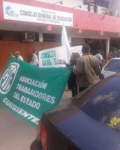 Jonusas: El rol de atender las escuelas es del Estado, el nuestro es defender a los trabajadores
