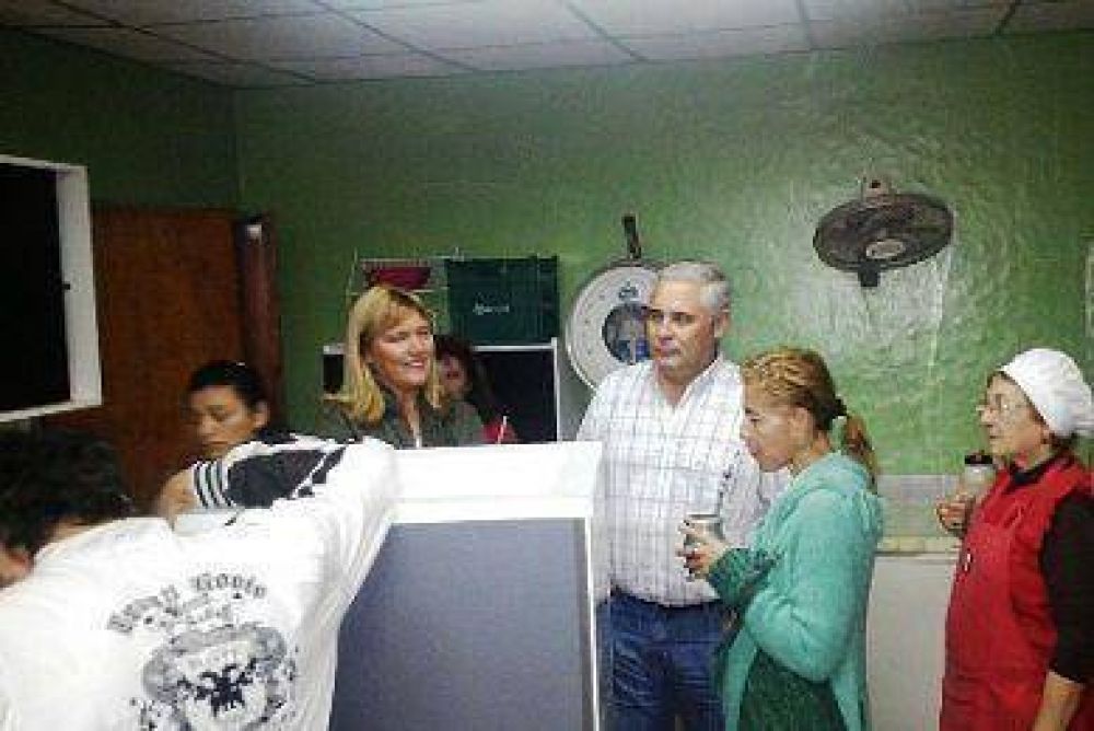El intendente Fabi�n R�os entreg� nuevos equipamiento al CDI del barrio San Marcos