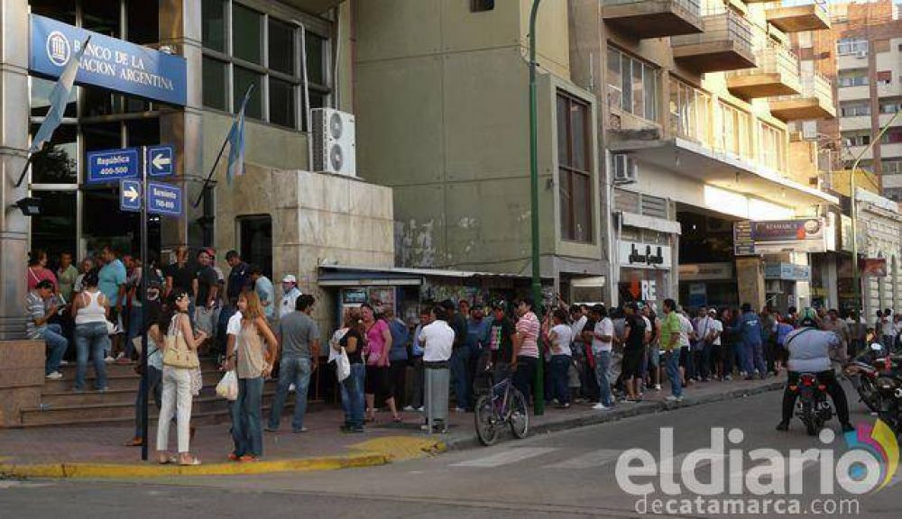 Se adelanta el pago de haberes a empleados p�blicos