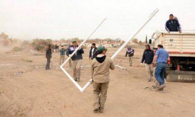Transforman basurales en canchas de f�tbol para luchar contra la inseguridad