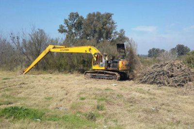 Investigan qui�n quem� una m�quina vial de la Provincia