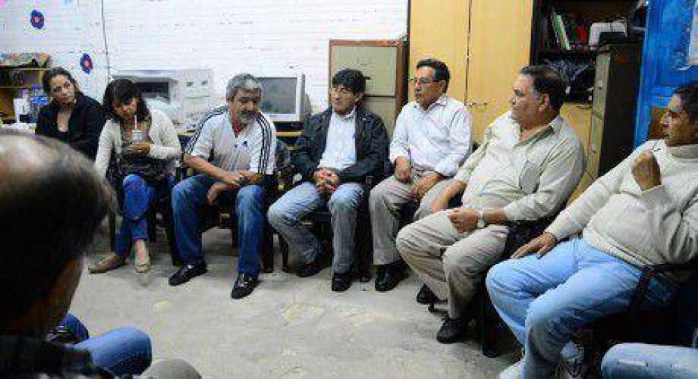 Reuni�n de dirigentes del PJ en el barrio Mariano Moreno