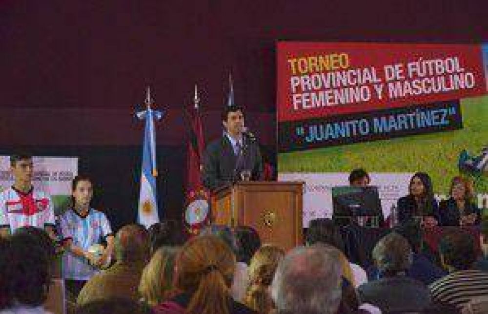 El gobernador Urtubey, lanz� el torneo de los barrios, Juanito Mart�nez 