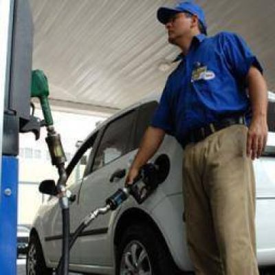 Advierten de una fuerte ca�da en las ventas de combustibles