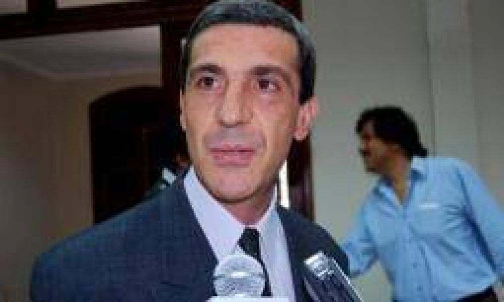 La �Casa de las Tejas� no descart� un aumento antes de fin de a�o