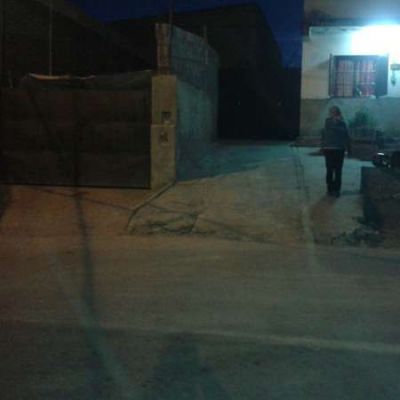 Cami�n destroz� la vivienda de un hombre al intentar girar en una esquina