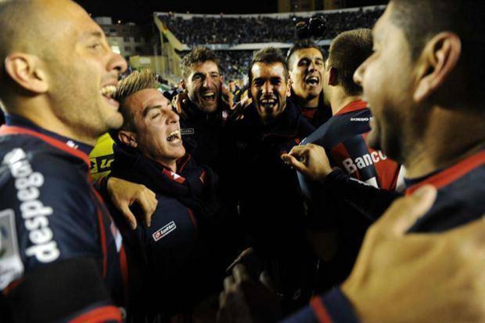 Bien alto: San Lorenzo es finalista de la Copa Libertadores por primera vez en su historia