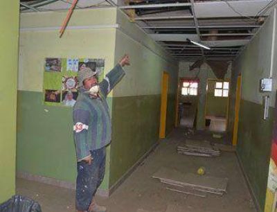 Trabajos de reparaci�n en escuelas de Caleta Olivia