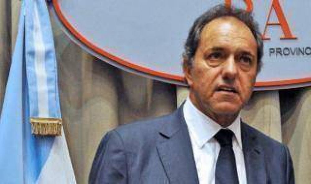 Scioli con empresarios y gremialistas firma compromiso para 