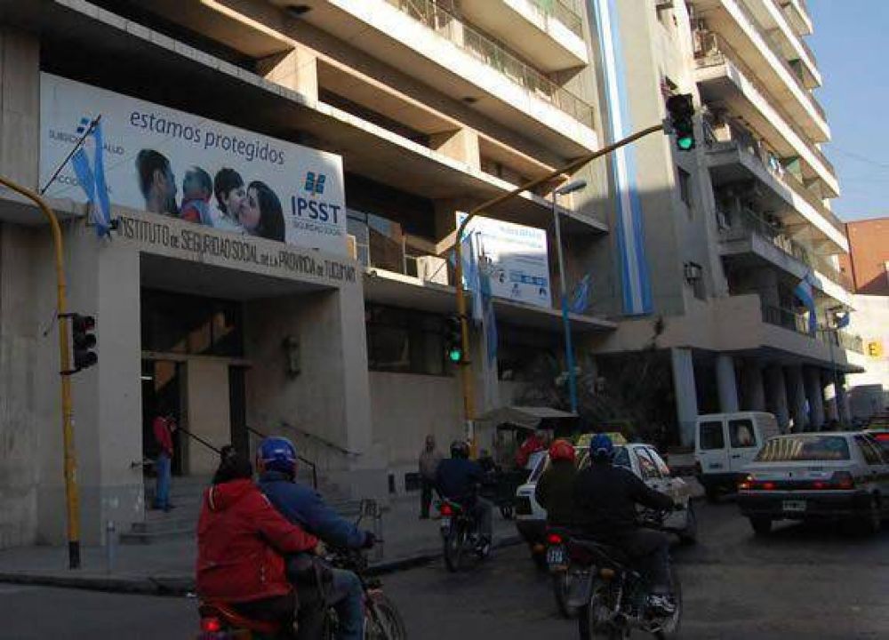 Padres de discapacitados realizan una campa�a para que el Subsidio de Salud cubra el 100 % de las prestaciones 