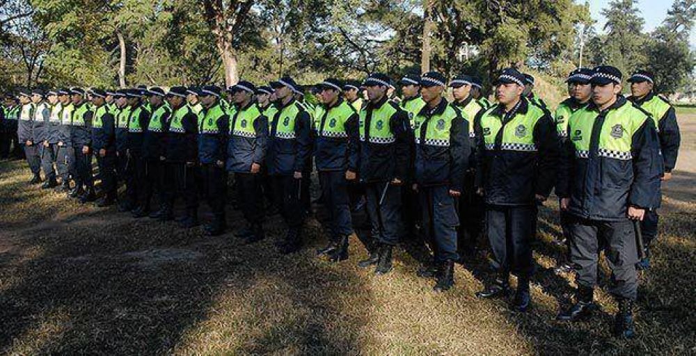 Se incorporaron 75 nuevos efectivos a la Polic�a